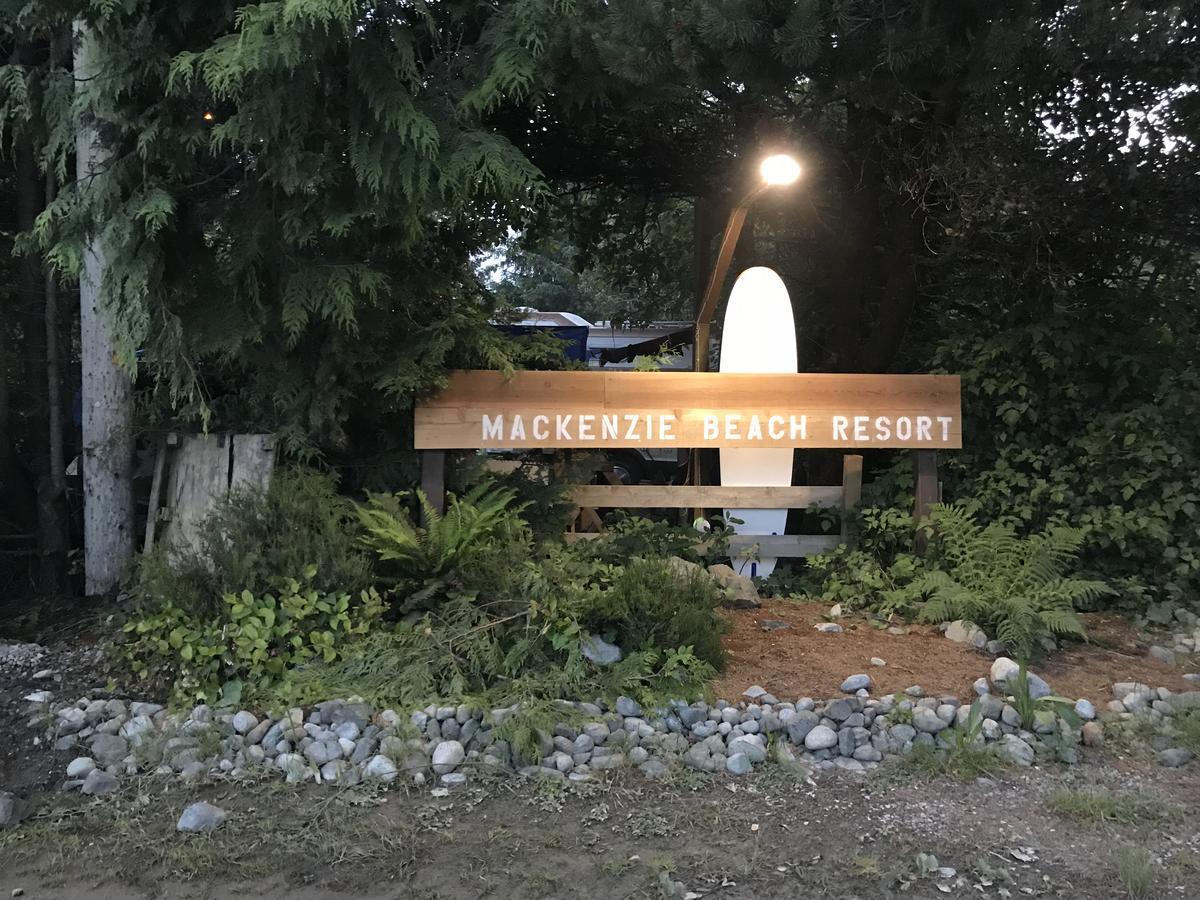 Mackenzie Beach Resort Tofino Exterior foto