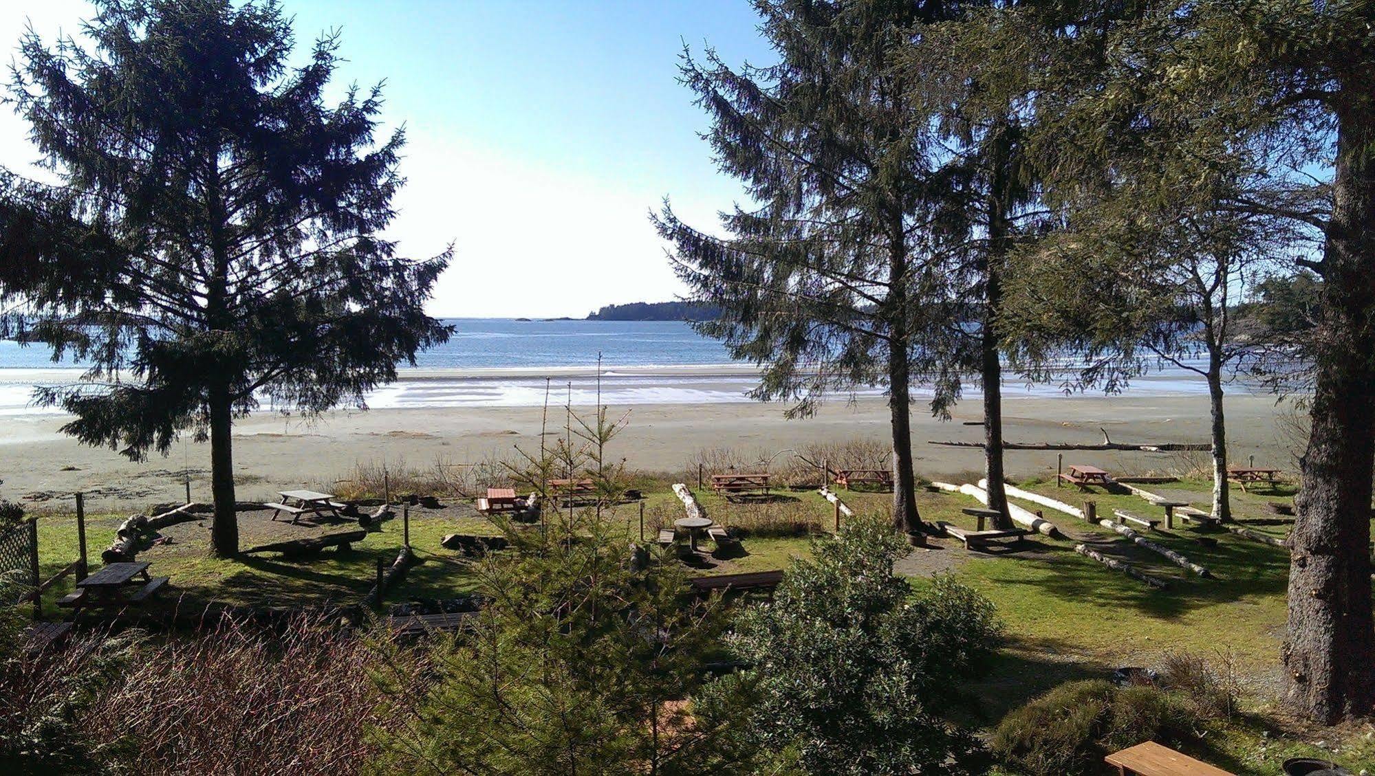 Mackenzie Beach Resort Tofino Exterior foto