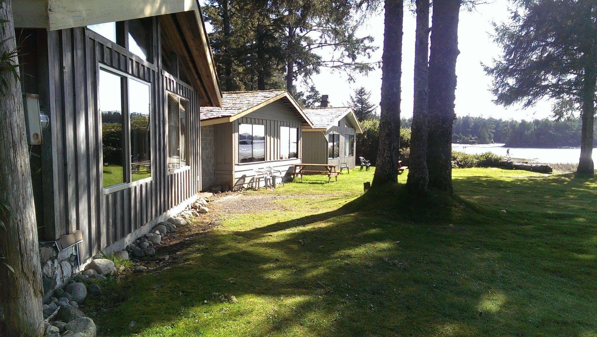 Mackenzie Beach Resort Tofino Exterior foto